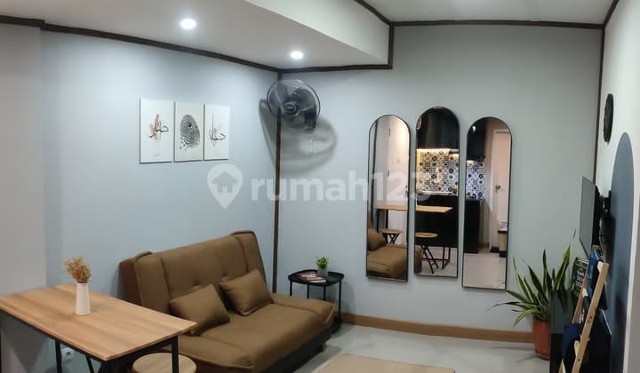 Sewa Apartemen 2 BR Full Furnished Murah Urbantown Serpong
