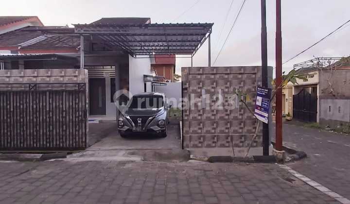 Rumah Sewa Cluster Nusa Dua Nyaman No Furnish Akses Tol Nusa Dua.