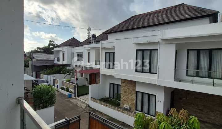 VILLA BARU FULL FURNISH di Taman Griya Jimbaran Bali