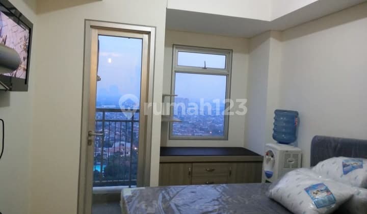 Apartemen Lokasi Strategis, Dekat dengan Akses Jalan Utama.