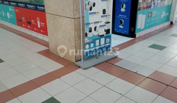 Ruang Usaha Di Mall Ambasador