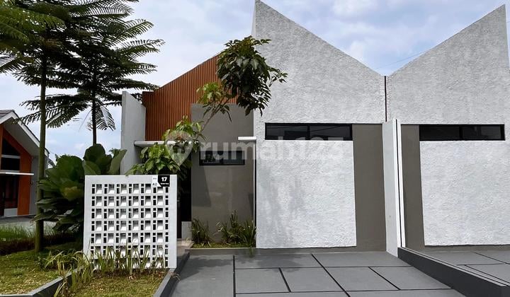 Rumah dengan Konsep 2 dan 3 Kamar Tidur Dekat Staisiun KRL