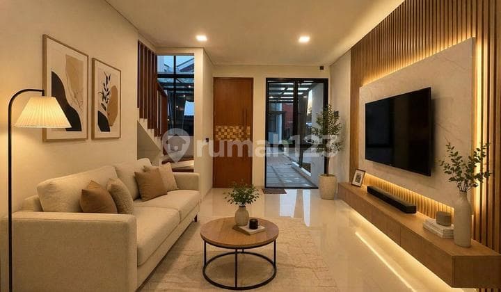 English translation: Near Toll Access, House, 2 Floors, Freehold (SHM)