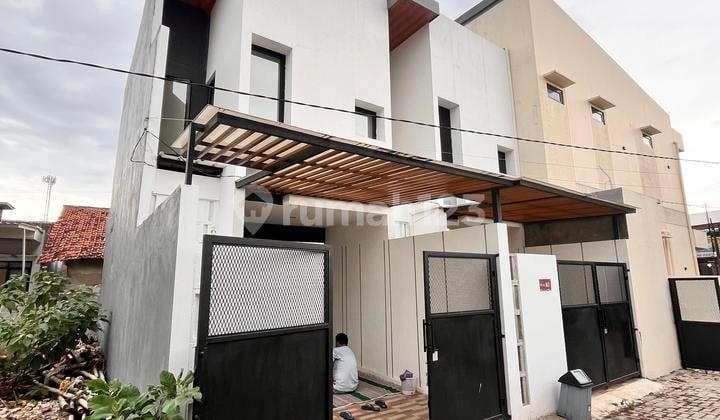 Rumah 2 Lantai Pinggir Jalan Utama Tanpa Dp KPR Auto Approval SHM Pecah Perkav dan Perunit Rumah Bagus SHM