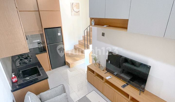 2 Lantai 3 Kamar Tidur Paling Laku Di Jaksel Dengan Dp 0% Cicilan Flat Sampai Lunas Rumah Bagus SHM di Alfamart Pendowo, Jl. Pendowo Raya, Limo, Limo, Kota Depok, Jawa Barat, Indonesia, 16515, Cinere