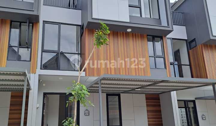 Dijual Cepat Rumah Cantik Sudah Renovasi Di Kota Wisata..