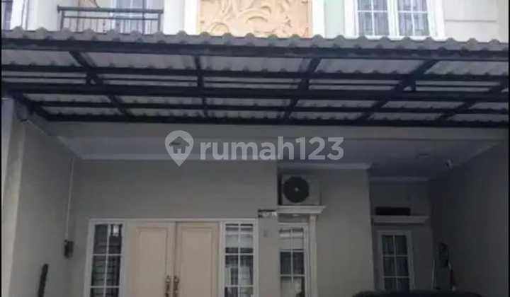 Comfortable & Strategic Residence in Jagakarsa – Access for 2 Cars, Near Campus & Commuter Line