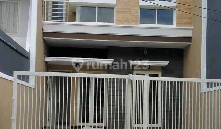 Rumah Klampis Semolo Barat Modern Minimalis Siap Huni