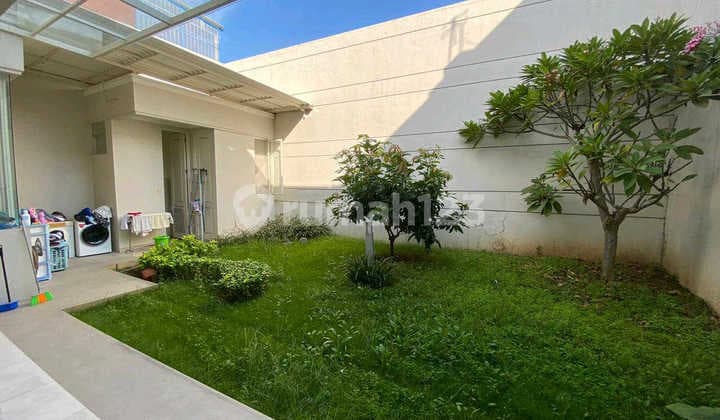 Rumah Long Beach Pakuwon City Mewah Siap Huni Sangat Strategis