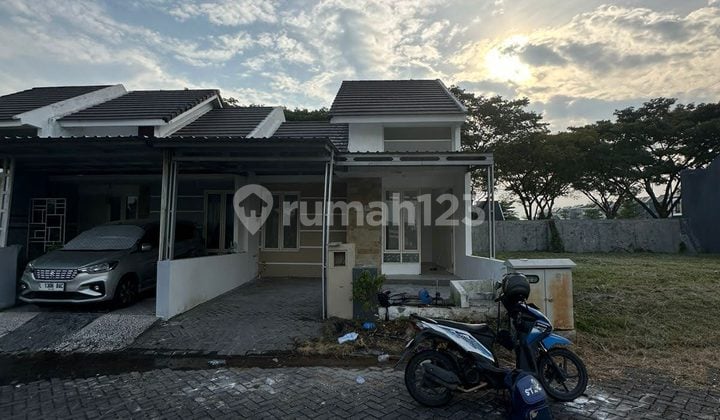 Rumah Second Terawat Grand Sunrise, Siap Huni