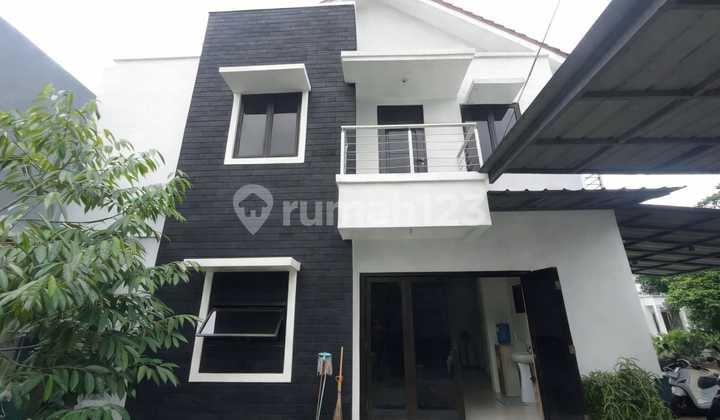 Dijual Rumah di Raffles Hill Cibubur Dekat Stasiun LRT Harjamukti