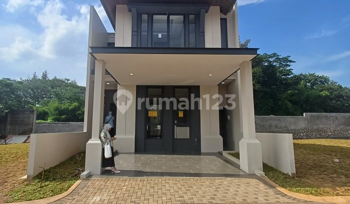 Rumah Mewah Eksklusif Di Cluster Terdepan Kota Wisata Cibubur