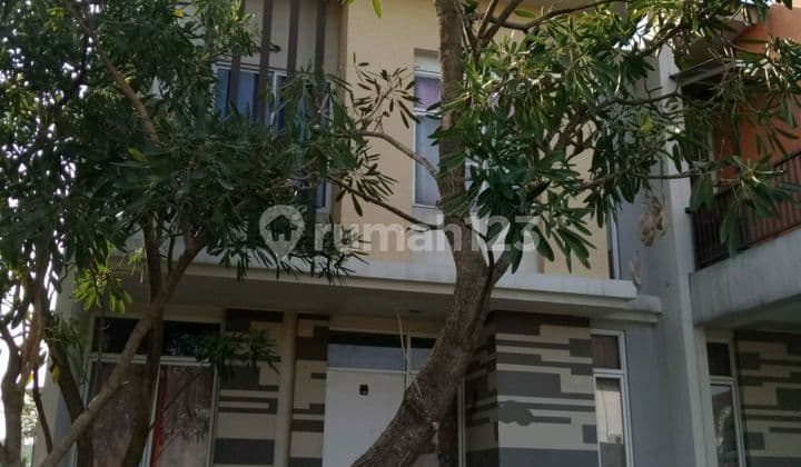 Special 2-Story Hook House in Legenda Wisata Cibubur Bogor