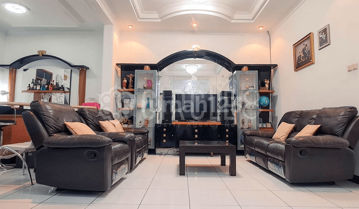The Best Nih Rumah di Taman Holis Indah Bandung