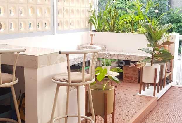 Dijual Rumah Siap Huni Semi Furnish 2 Lantai di Daerah Antapani