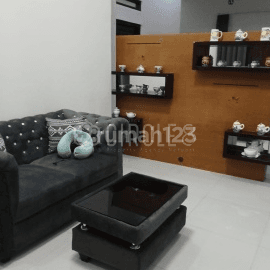 2-Storey Semi-Furnished House in the Astana Anyar Area, Bandung