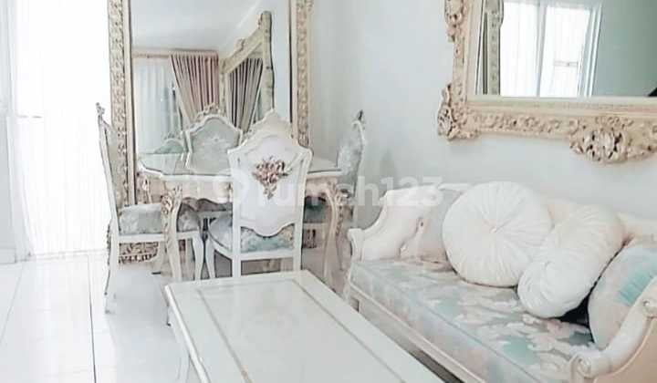 Rumah Kece Cocok untuk Family Semi Furnish di Summarecon Bandung