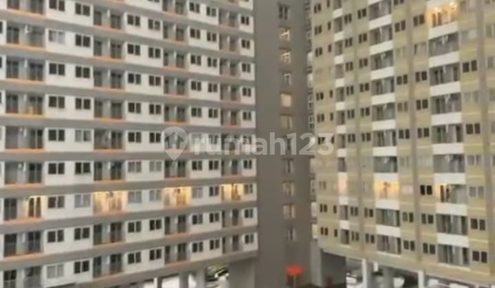 For Sale Royal Park Sentul Studio Type Apartment, Furnished, Good Condition, Take Over, Strategic Location.