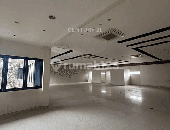 Ruang Usaha Sangat Strategis di Mainroad Pasir Kaliki Bandung