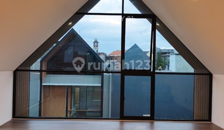 Rumah Baru Bagus Mewah Smart Home di Setra Duta Bandung