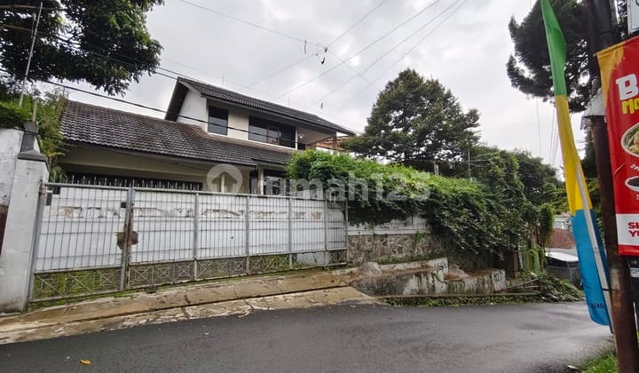 Rumah Terbaik Murah 2 Lantai SHM di Sukahaji Bandung Dekat Tol