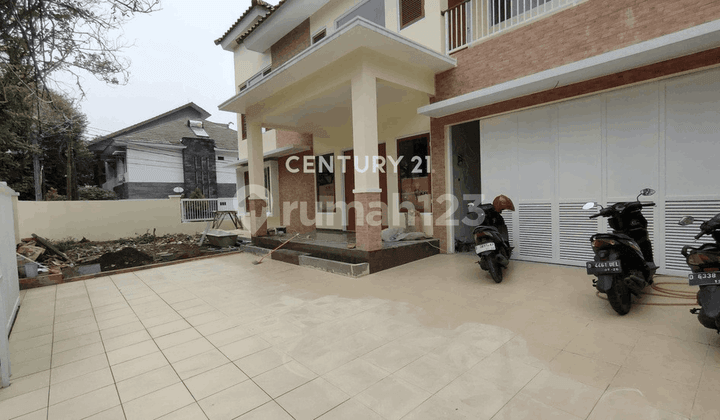 New Cozy House on Sejahtera Street Bandung