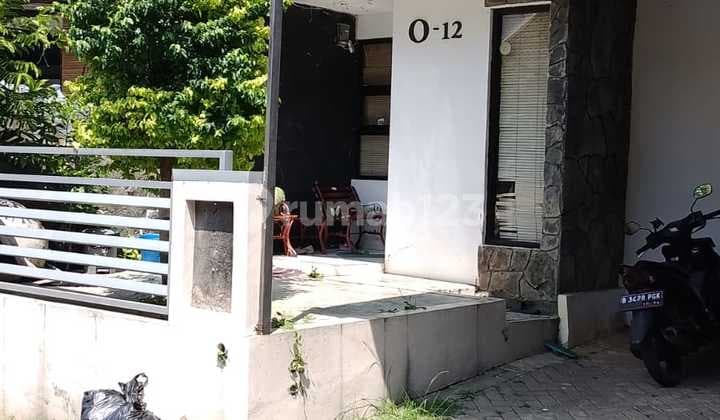 Rumah Lokasi Strategis Siap Huni