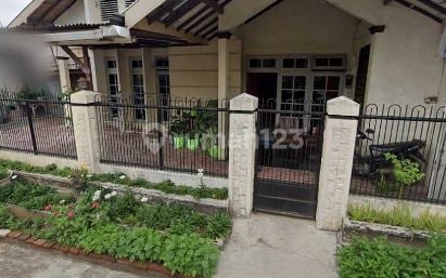 Dijual Villa Strategis di Batu Songgoriti Malang – 3 Kamar Tidur, Harga 1.75M Dijual Villa Strategis di Batu Songgoriti Malang – 3 Kamar Tidur, Harga 1.75M