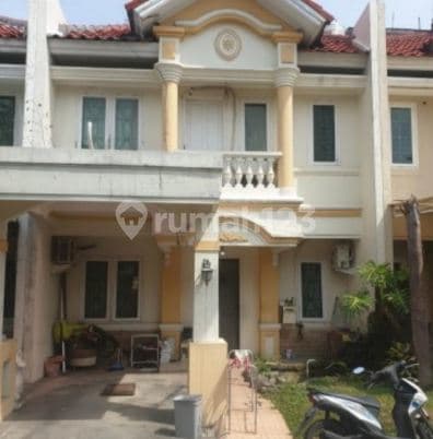 Dijual Rumah 3.5 Lantai di Sorento Pakuwon City Surabaya, Siap Huni Lokasi Premium