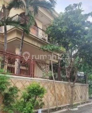 Rumah Mewah Citraland Taman Internasional Surabaya