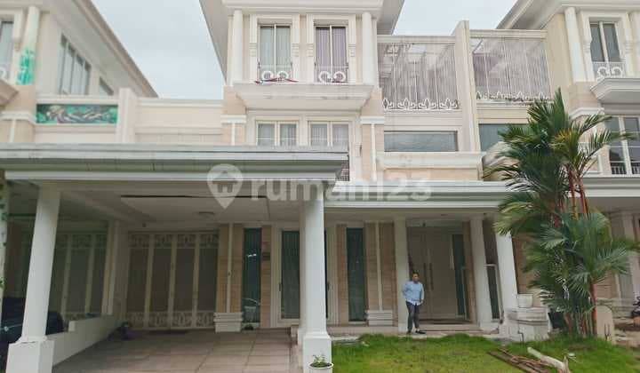 Rumah Mewah Pakuwon Indah Cluster Grand Embassy Via Lelang