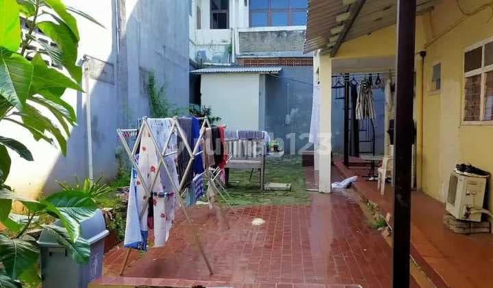 Rumah Lokasi Strategis Dekat Mall Pondok Indah Jaksel