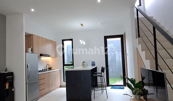 Rumah Siap Huni 3 Lantai Di Jl Cendrawasih Dekat Exchange