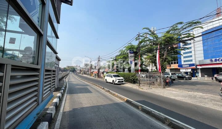 RUKO STRATEGIS – JALAN RAYA BEKASI, DEPAN KAWASAN INDUSTRI PULO GADUNG
