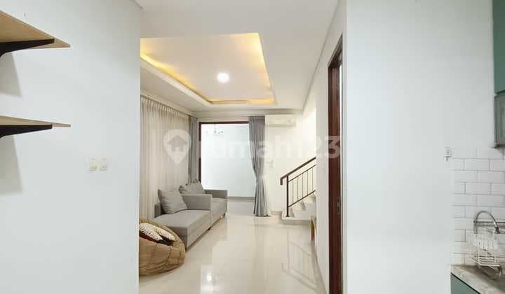 For Sale Townhouse Buah Batu Square Apple 2 - Furnished
