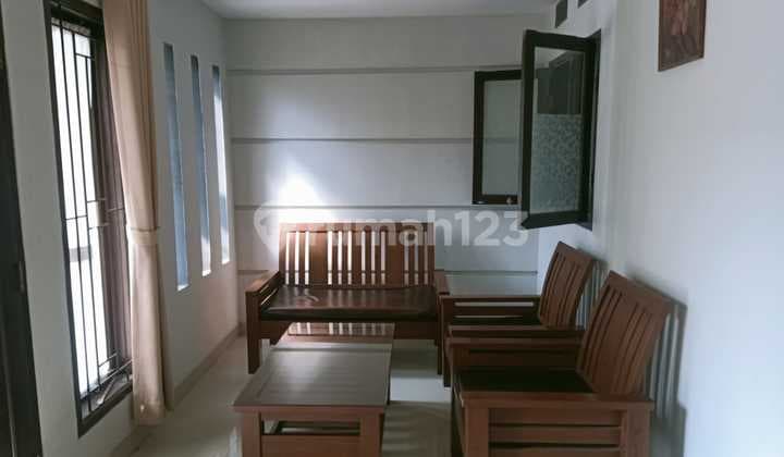 For Rent Rumah di Kawaluyaan Indah Xi - Luas, Asri, dan Semi Furnished!