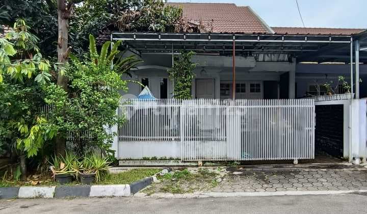For Sale Rumah Luas di Tanjung Asri Barat, Antapani