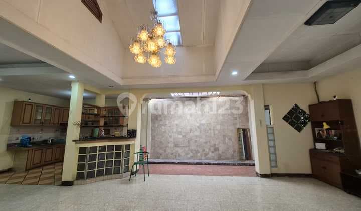 For Sale & Rent Rumah Hook di Abadi Gegerkalong - SHM