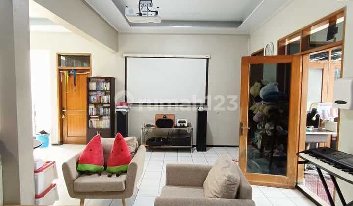 For Rent Ruko Luas di Gandawijaya, Cimahi - Ada Taman Belakang