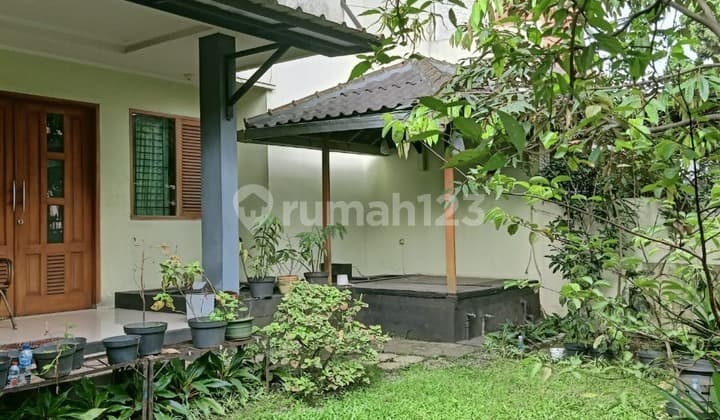 For Sale Rumah di Situsari 8, Buah Batu – Lingkungan Asri & Strategis!