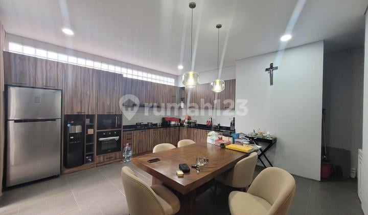 For Sale Rumah Mewah di Setrduta Casa Grande-Siap Huni!