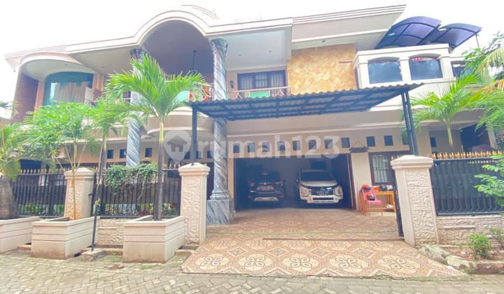 Rumah Besar dan Mewah Luas 270 2Lantai Lokasi Aman Nyaman