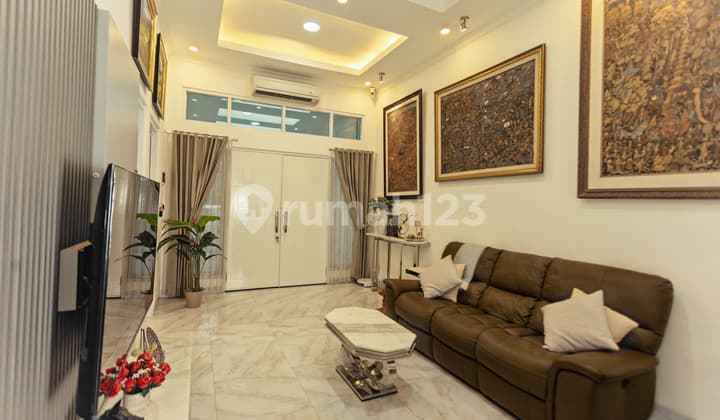 Rumah Cantik Full Furnish Jarang Ada di Cluster Aralia