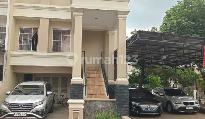 Rumah Terenovasi Semi Furnished SHM Gading Grande, Jakarta Utara