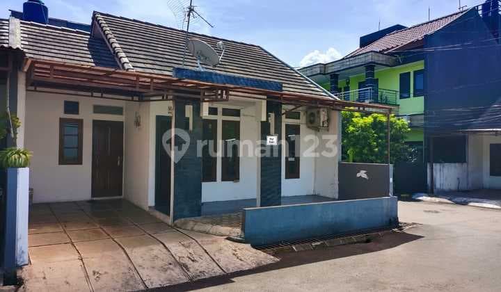 Rumah Pondok Cabe Tangerang Selatan