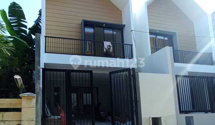 Termurah Tinggal 1 Unit Rumah Gress Scandinavian 2 Lantai di Kalijudan Barat Surabaya