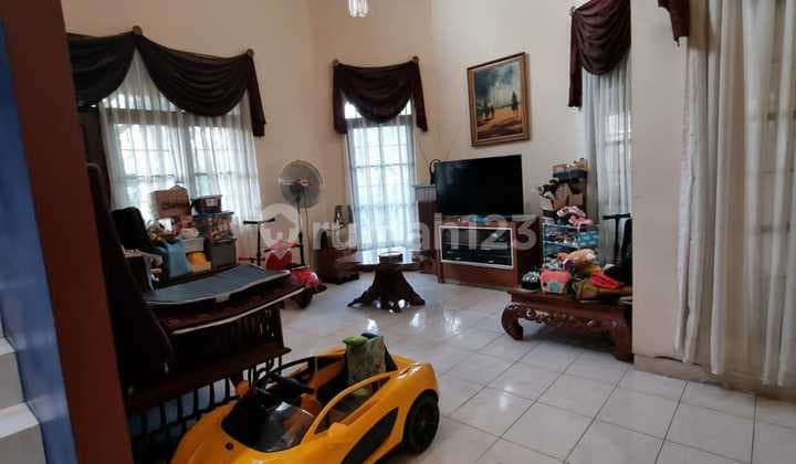 Rumah bagus siap huni di Bintaro.