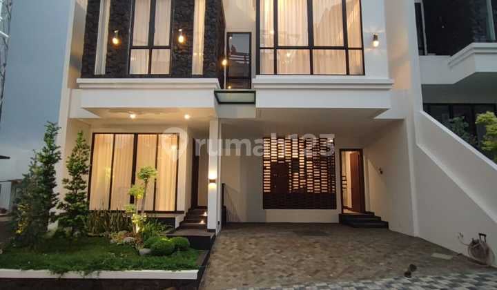 Rumah Modern Bagus Full Furnished Lebak Bulus