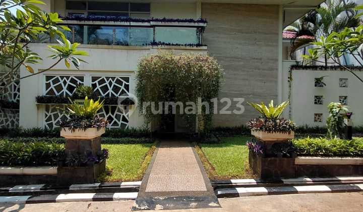 Rumah Impian Klasik Modern di Kemang Jakarta Selatan