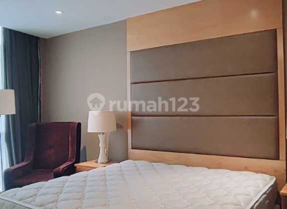 129. Apartemen Oakwood Premier Cozmo Jakarta Selatan
